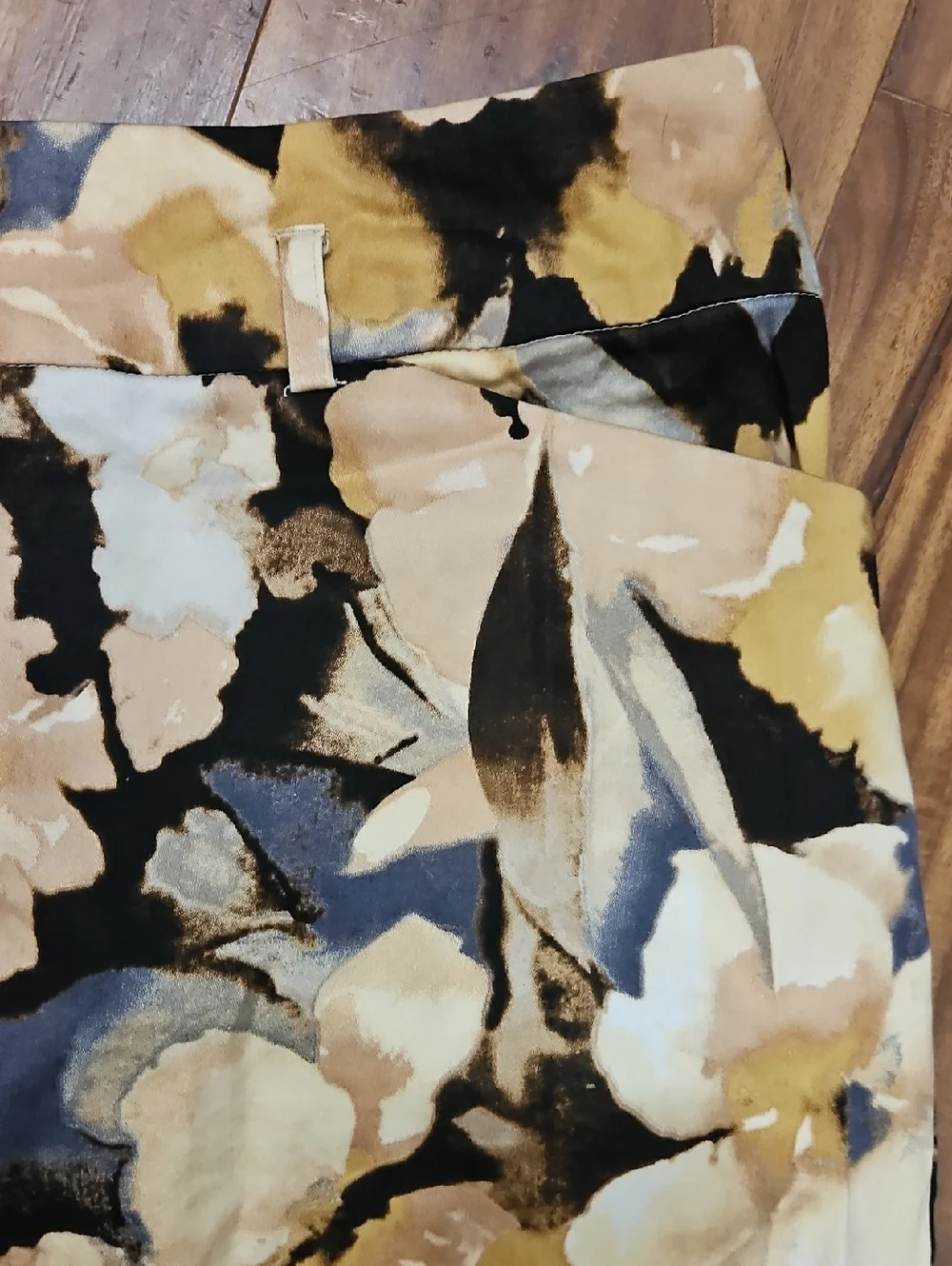 Cato Black Cream Floral Spandex Blend Mini Skirt Sz 10